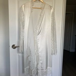 Silk-like/Satin White Bridal Robe